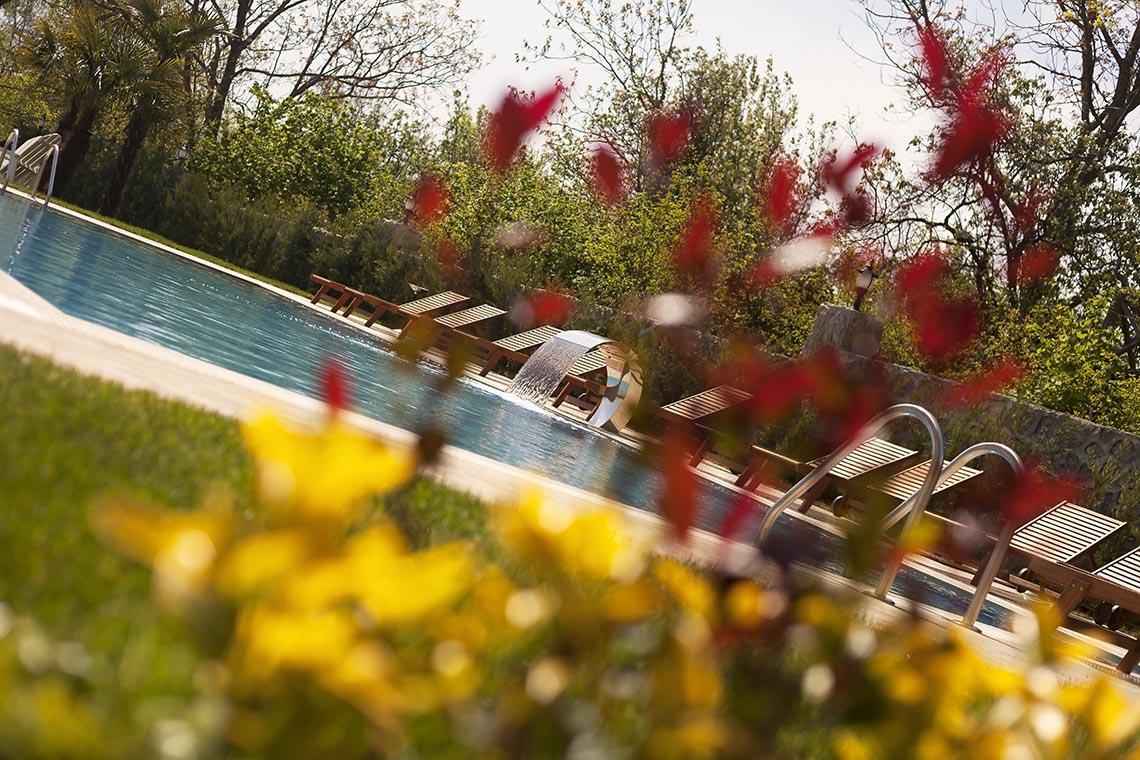 The Escape Hotel Ава Екстериор снимка