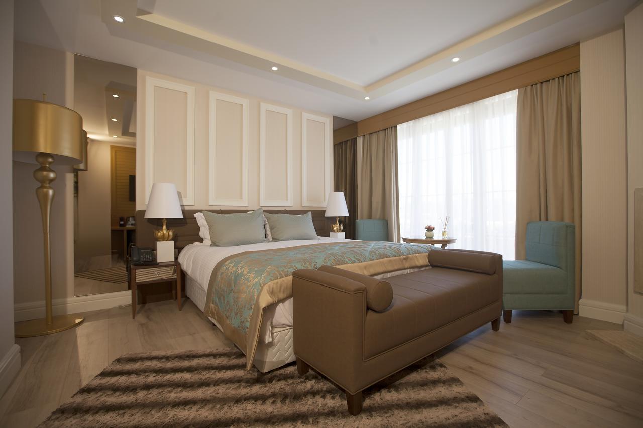 The Escape Hotel Ава Екстериор снимка