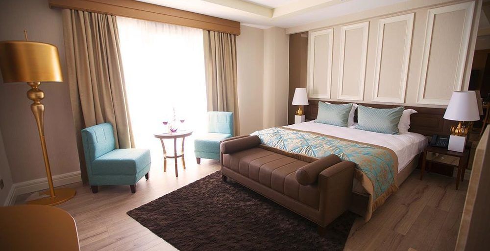 The Escape Hotel Ава Екстериор снимка